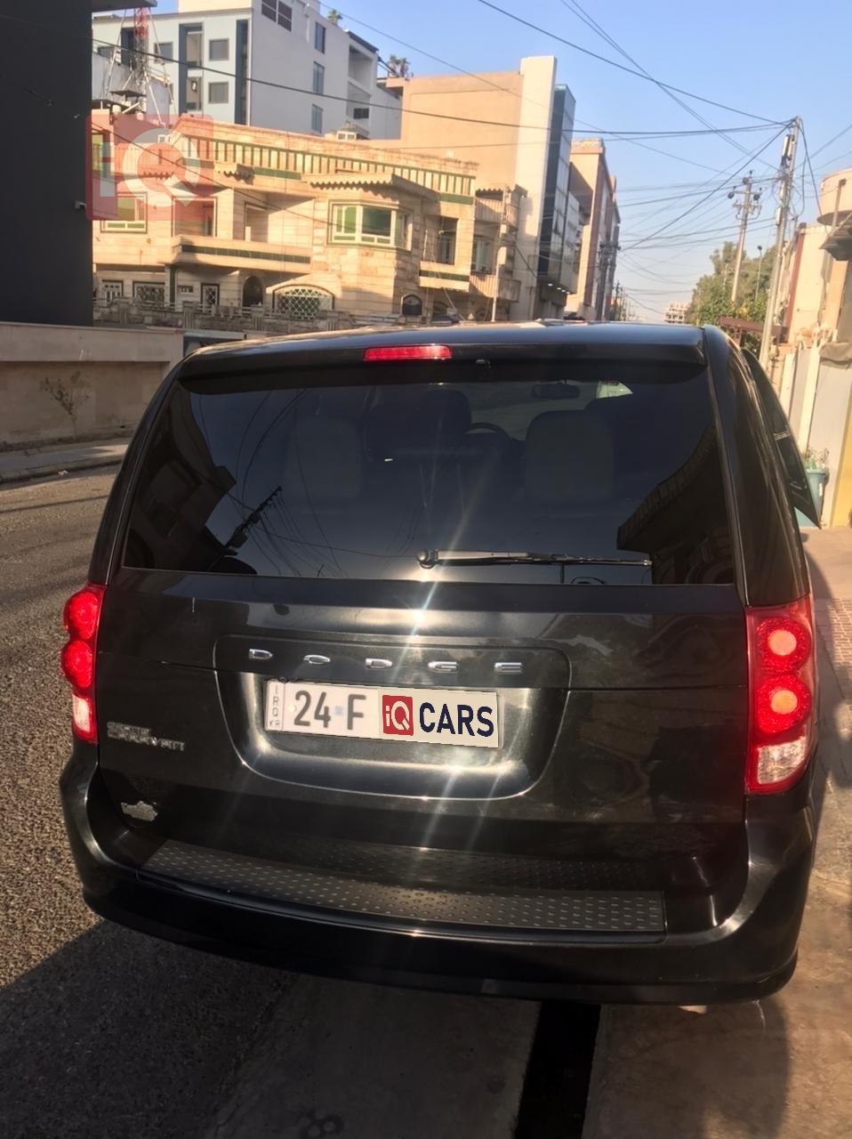 دودج جراند كارافان